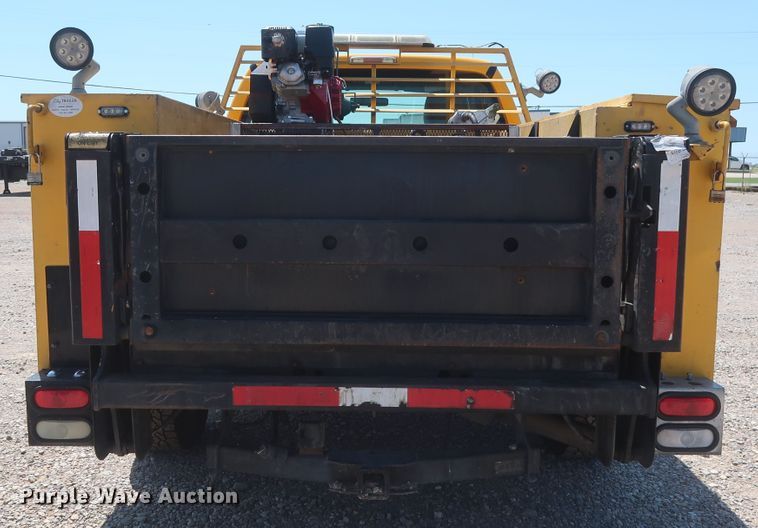 image for item HT9574 2012 Ford F250 Super Duty XL  utility bed pickup truck