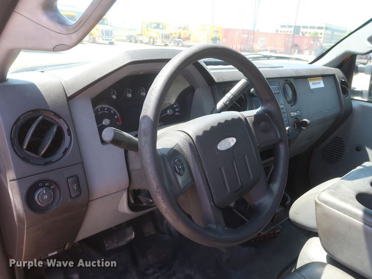 image for item HT9574 2012 Ford F250 Super Duty XL  utility bed pickup truck