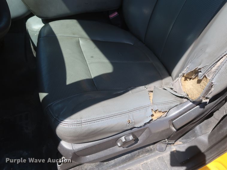 image for item HT9574 2012 Ford F250 Super Duty XL  utility bed pickup truck