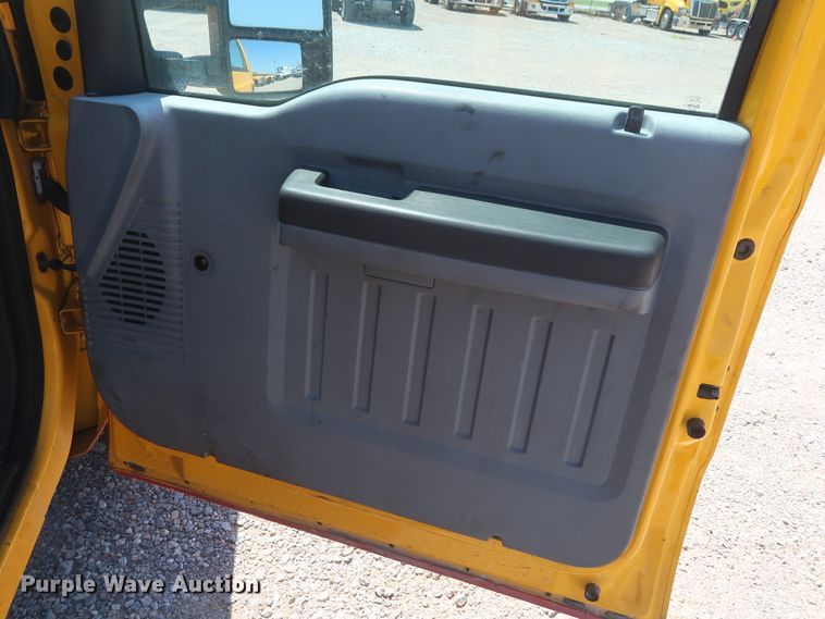 image for item HT9574 2012 Ford F250 Super Duty XL  utility bed pickup truck