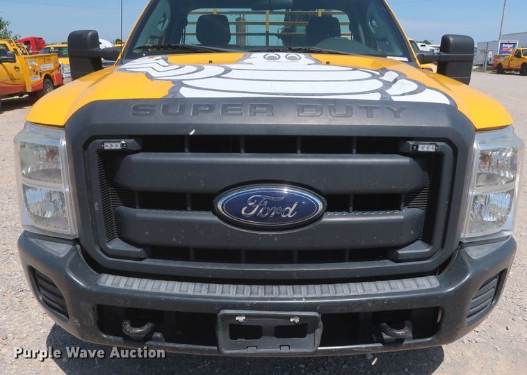 image for item HT9574 2012 Ford F250 Super Duty XL  utility bed pickup truck