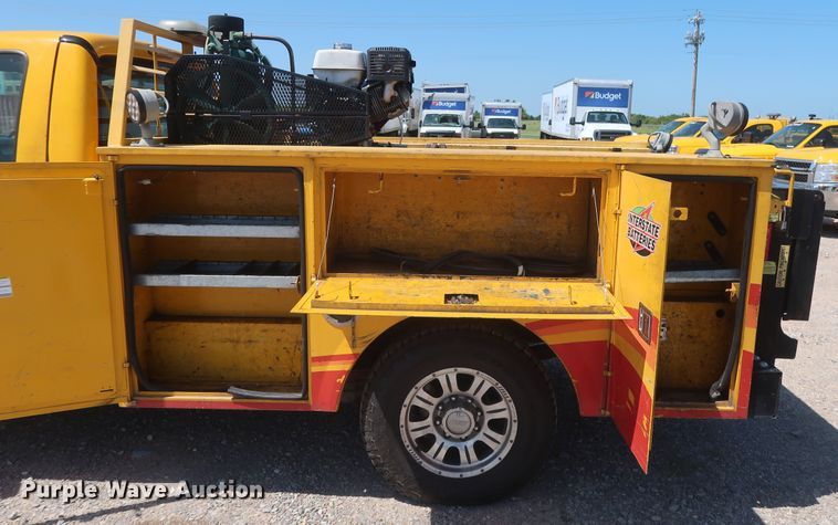 image for item HT9574 2012 Ford F250 Super Duty XL  utility bed pickup truck