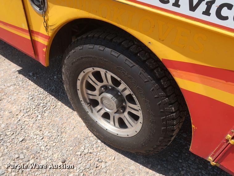 image for item HT9574 2012 Ford F250 Super Duty XL  utility bed pickup truck