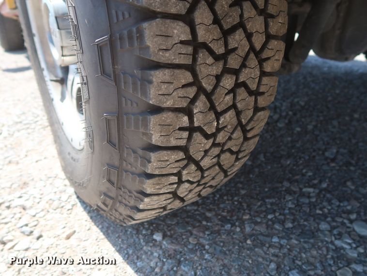 image for item HT9574 2012 Ford F250 Super Duty XL  utility bed pickup truck