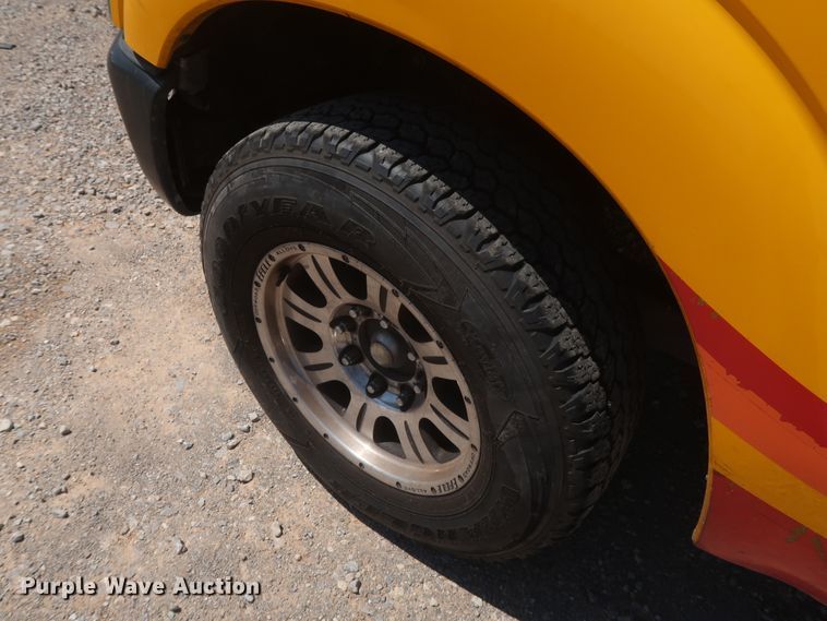 image for item HT9574 2012 Ford F250 Super Duty XL  utility bed pickup truck