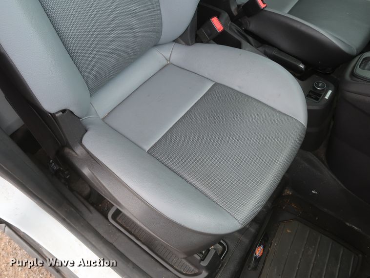 image for item HT9577 2017 Ford Transit Connect  van