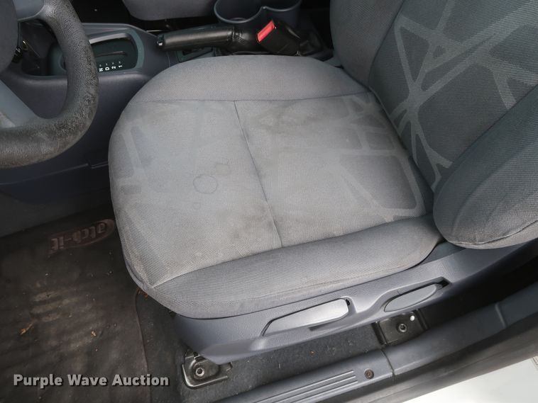 image for item HT9578 2013 Ford Transit Connect XLT  van