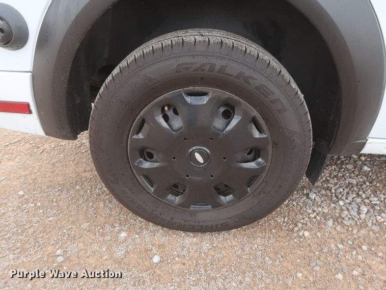 image for item HT9578 2013 Ford Transit Connect XLT  van