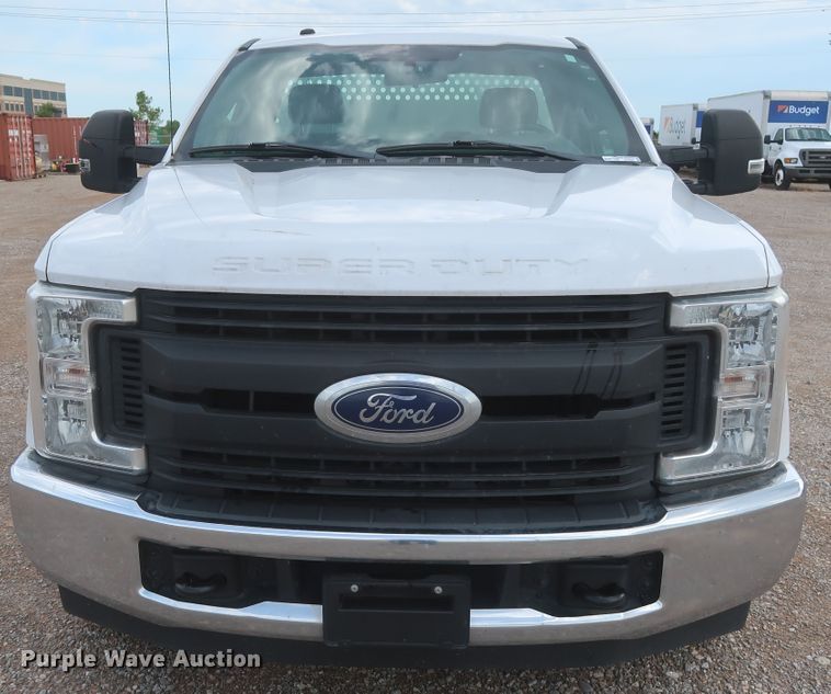 image for item HT9580 2017 Ford F350 Super Duty XL  utility bed pickup truck