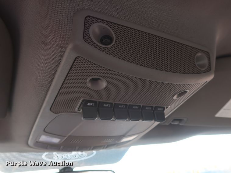 image for item HT9580 2017 Ford F350 Super Duty XL  utility bed pickup truck