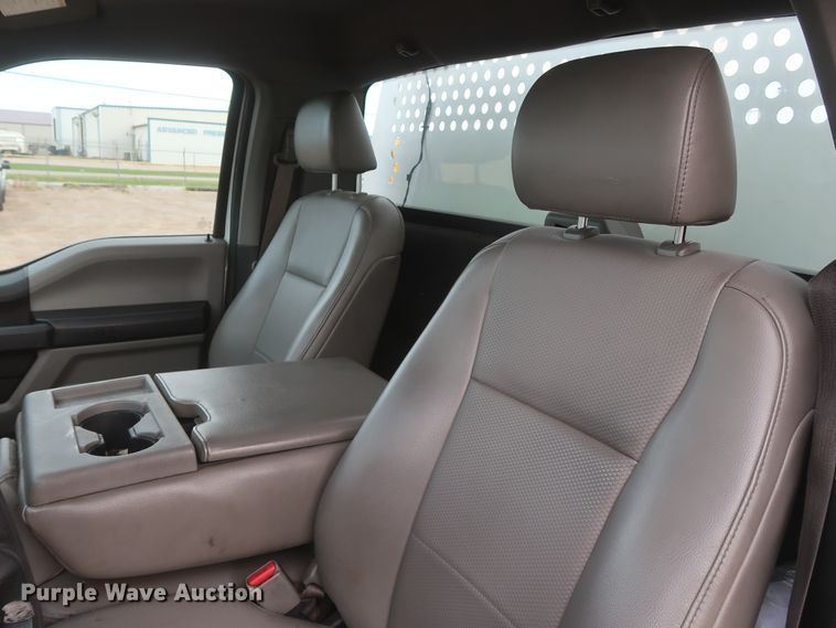 image for item HT9580 2017 Ford F350 Super Duty XL  utility bed pickup truck