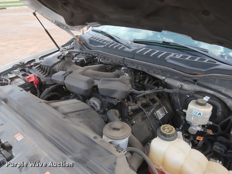 image for item HT9580 2017 Ford F350 Super Duty XL  utility bed pickup truck