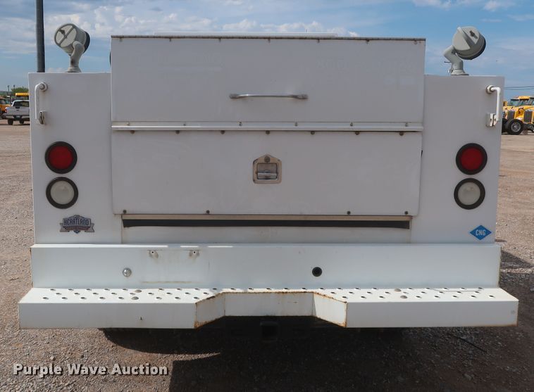 image for item HT9581 2017 Ford F350 Super Duty XL  utility bed pickup truck