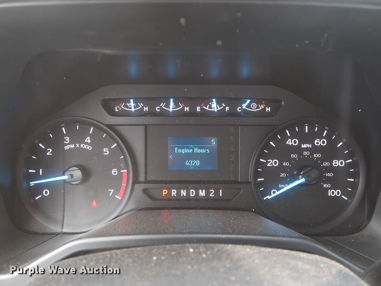 image for item HT9581 2017 Ford F350 Super Duty XL  utility bed pickup truck