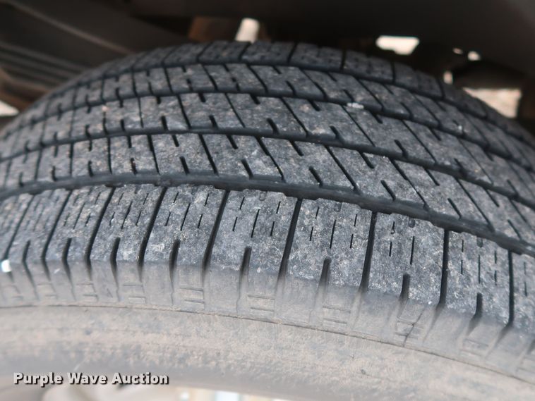 image for item HT9581 2017 Ford F350 Super Duty XL  utility bed pickup truck