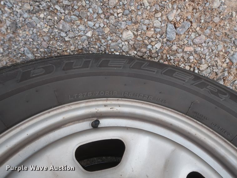 image for item HT9581 2017 Ford F350 Super Duty XL  utility bed pickup truck