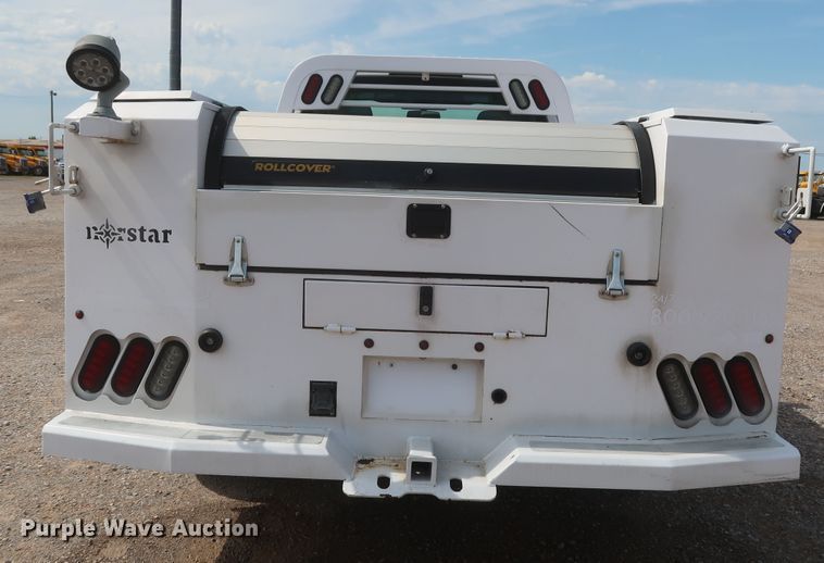 image for item HT9582 2017 Ford F350 Super Duty XL  utility bed pickup truck