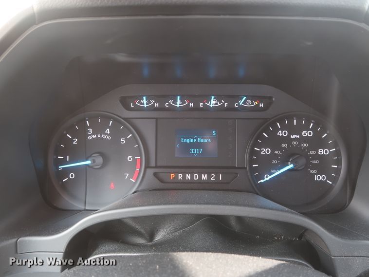 image for item HT9582 2017 Ford F350 Super Duty XL  utility bed pickup truck