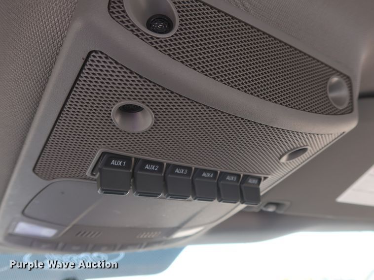 image for item HT9582 2017 Ford F350 Super Duty XL  utility bed pickup truck