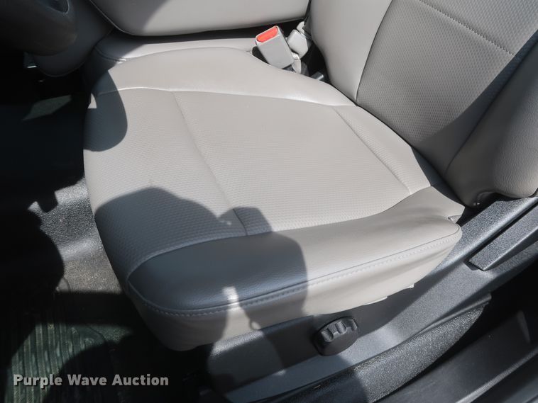 image for item HT9582 2017 Ford F350 Super Duty XL  utility bed pickup truck