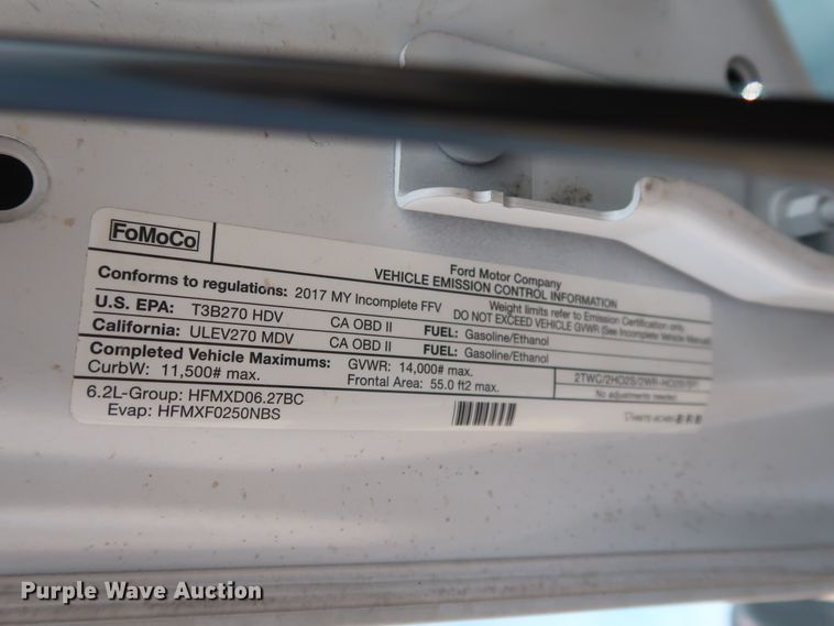 image for item HT9582 2017 Ford F350 Super Duty XL  utility bed pickup truck