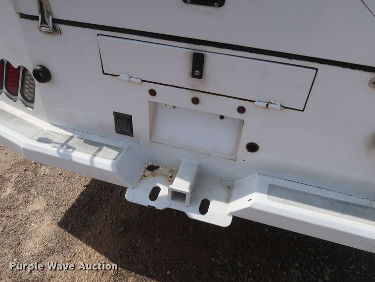 image for item HT9582 2017 Ford F350 Super Duty XL  utility bed pickup truck