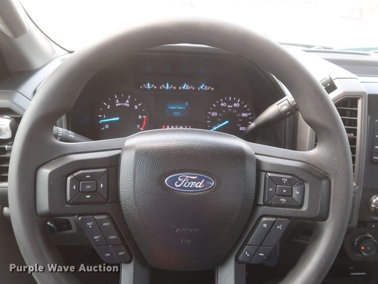 image for item HT9583 2017 Ford F350 Super Duty XL  utility bed pickup truck