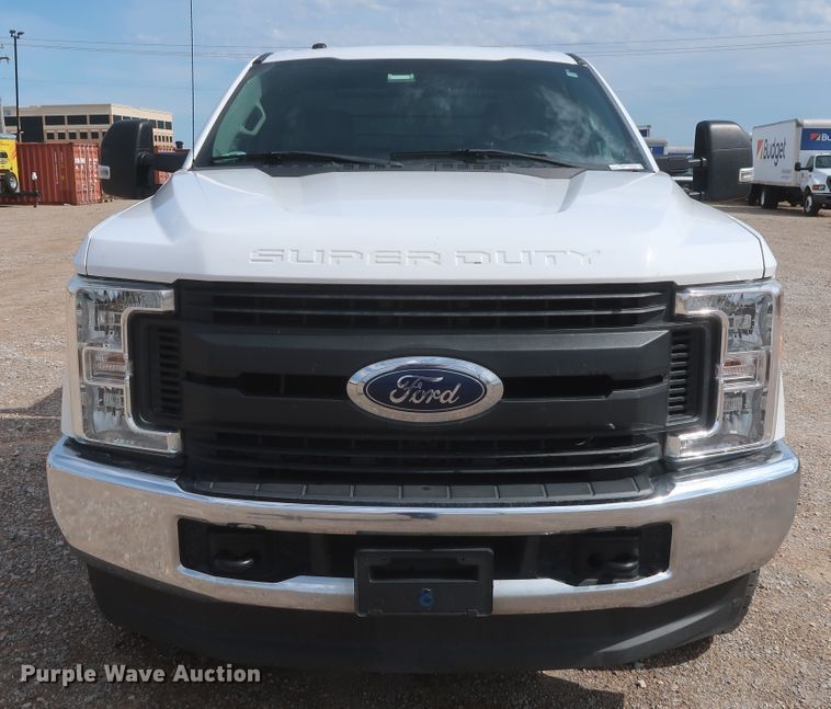 image for item HT9584 2017 Ford F350 Super Duty XL  utility bed pickup truck