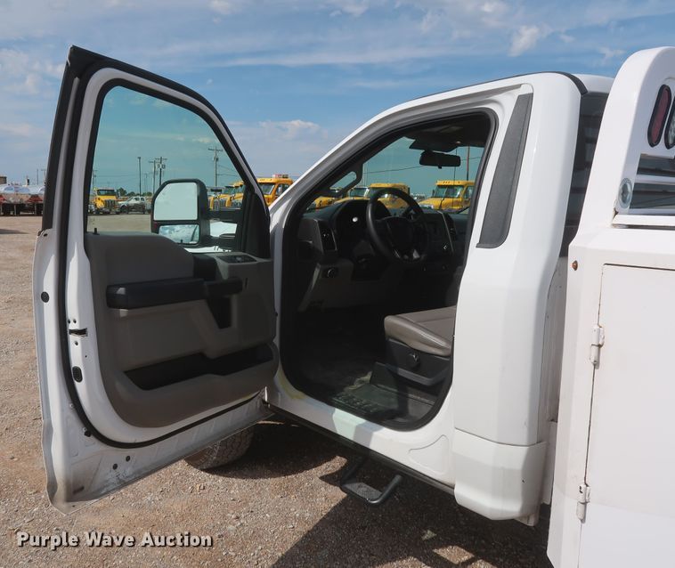 image for item HT9584 2017 Ford F350 Super Duty XL  utility bed pickup truck