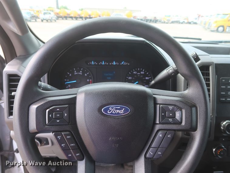 image for item HT9584 2017 Ford F350 Super Duty XL  utility bed pickup truck