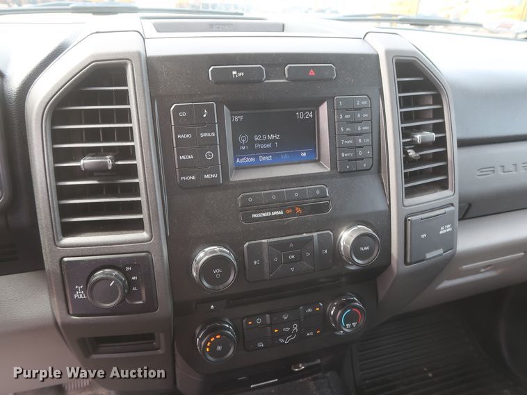 image for item HT9584 2017 Ford F350 Super Duty XL  utility bed pickup truck