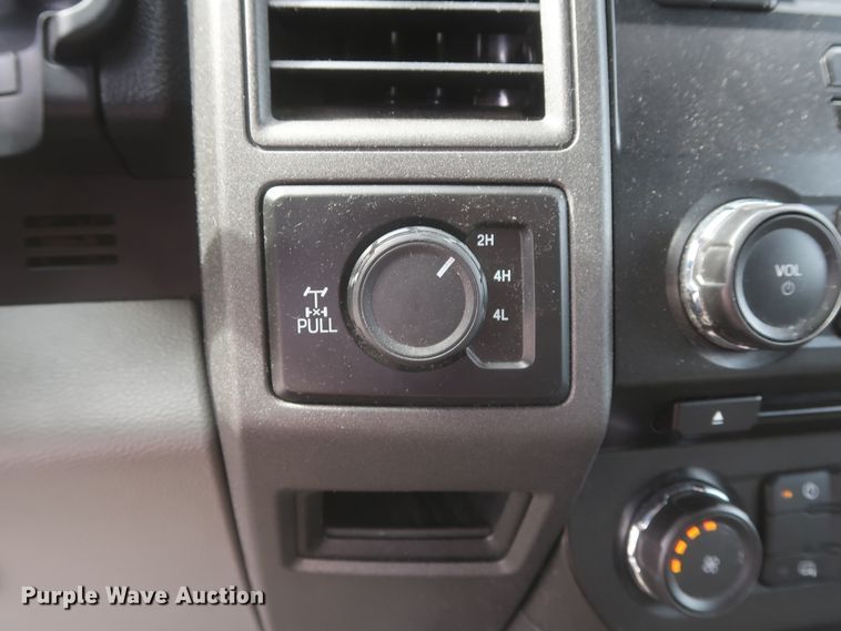 image for item HT9584 2017 Ford F350 Super Duty XL  utility bed pickup truck