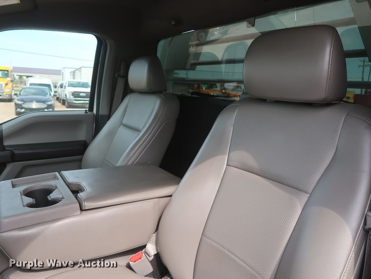 image for item HT9584 2017 Ford F350 Super Duty XL  utility bed pickup truck