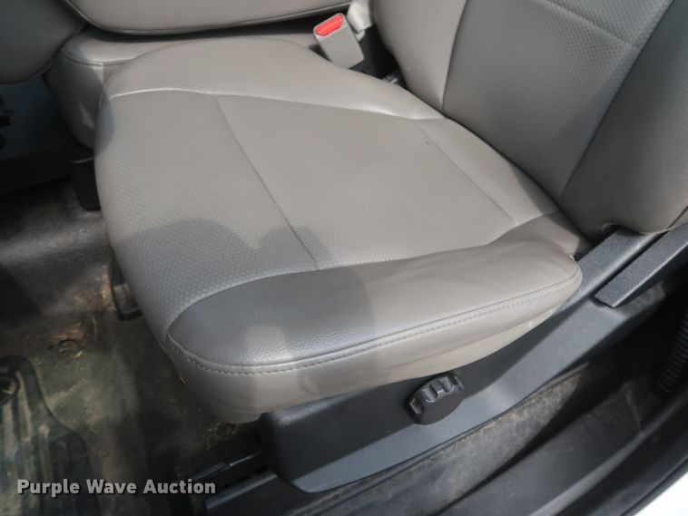 image for item HT9584 2017 Ford F350 Super Duty XL  utility bed pickup truck