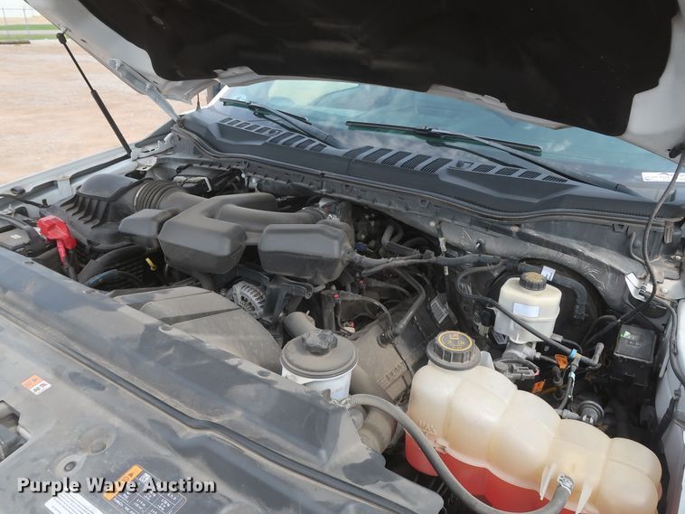 image for item HT9584 2017 Ford F350 Super Duty XL  utility bed pickup truck