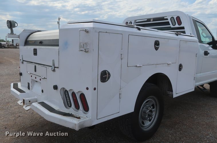 image for item HT9584 2017 Ford F350 Super Duty XL  utility bed pickup truck