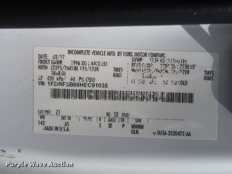 image for item HT9584 2017 Ford F350 Super Duty XL  utility bed pickup truck