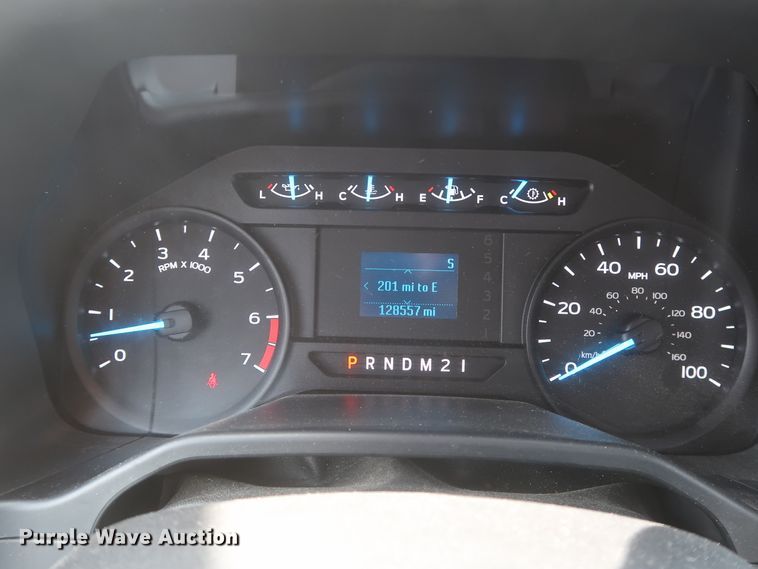 image for item HT9585 2017 Ford F350 Super Duty XL  utility bed pickup truck