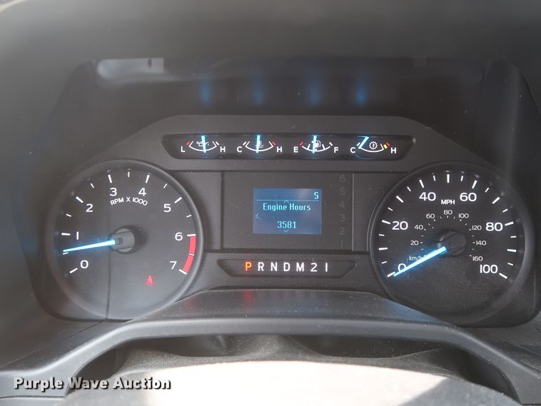 image for item HT9585 2017 Ford F350 Super Duty XL  utility bed pickup truck