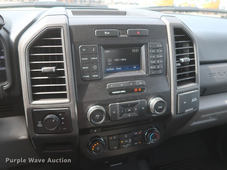 image for item HT9585 2017 Ford F350 Super Duty XL  utility bed pickup truck