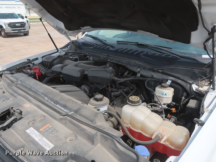 image for item HT9585 2017 Ford F350 Super Duty XL  utility bed pickup truck