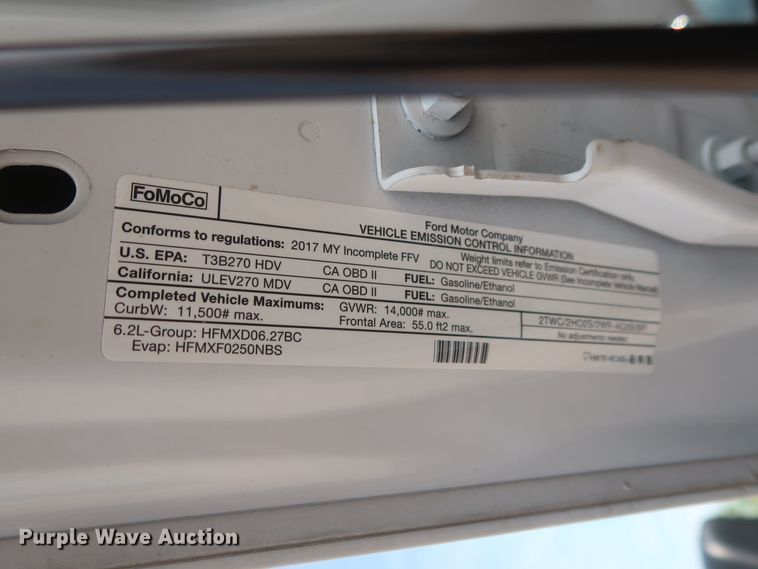 image for item HT9585 2017 Ford F350 Super Duty XL  utility bed pickup truck