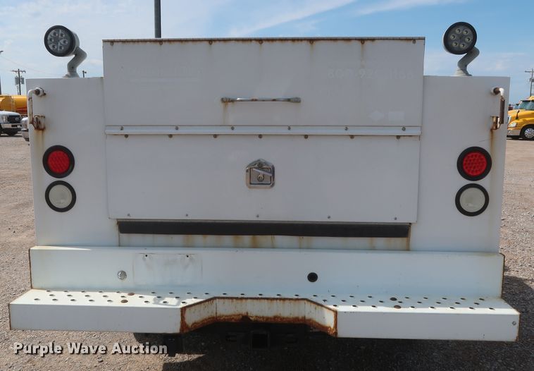 image for item HT9585 2017 Ford F350 Super Duty XL  utility bed pickup truck