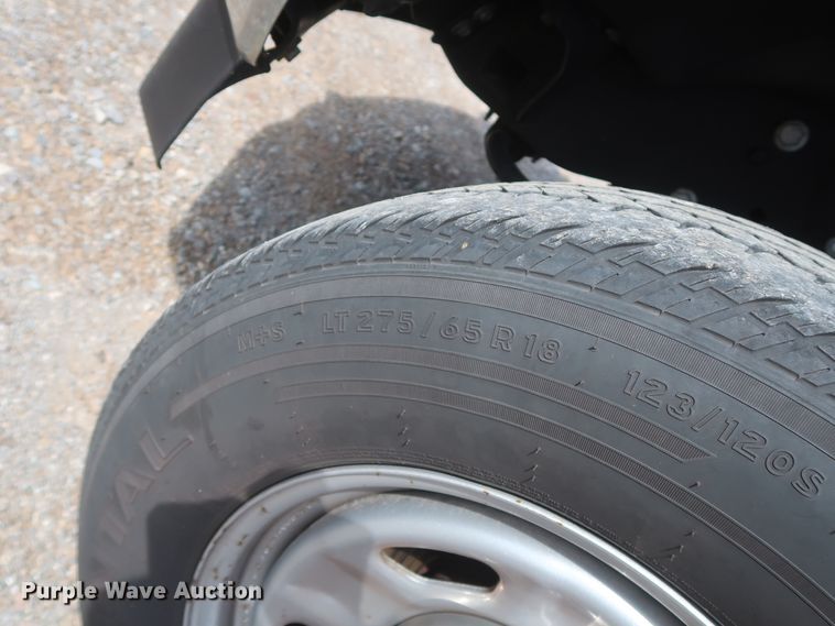 image for item HT9585 2017 Ford F350 Super Duty XL  utility bed pickup truck