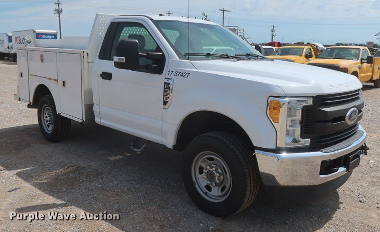 image for item HT9586 2017 Ford F350 Super Duty XL  utility bed pickup truck