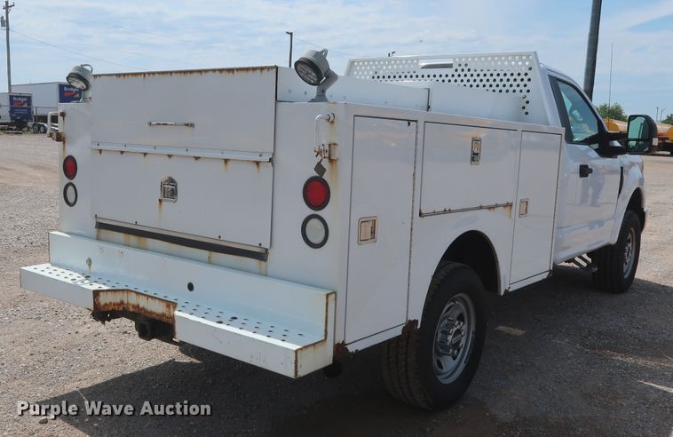 image for item HT9586 2017 Ford F350 Super Duty XL  utility bed pickup truck