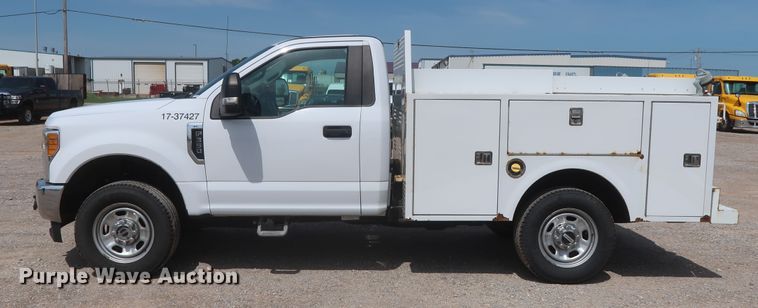 image for item HT9586 2017 Ford F350 Super Duty XL  utility bed pickup truck