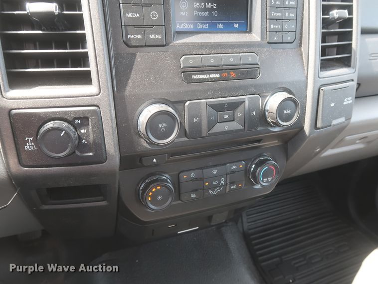 image for item HT9586 2017 Ford F350 Super Duty XL  utility bed pickup truck