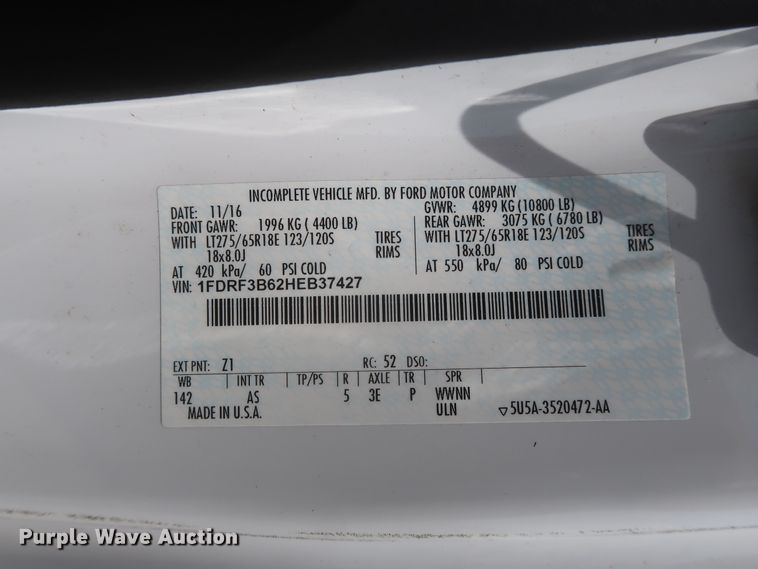 image for item HT9586 2017 Ford F350 Super Duty XL  utility bed pickup truck