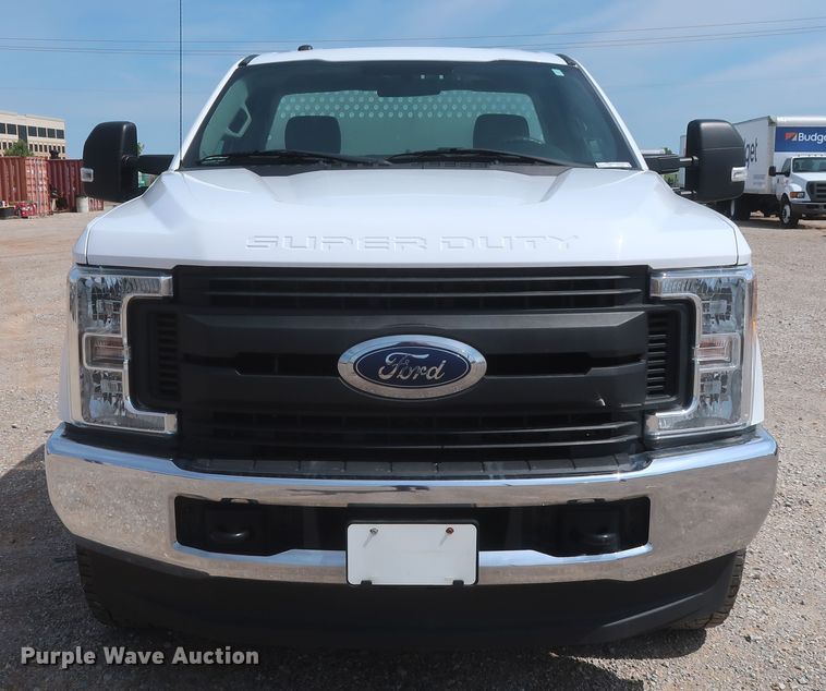 image for item HT9587 2017 Ford F350 Super Duty XL  utility bed pickup truck